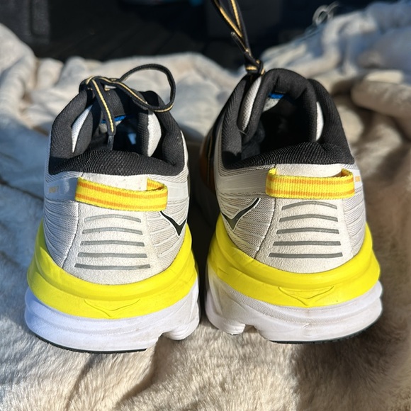 Hoka One One Bondi 7 Nimbus Cloud/ Radiant Yellow Size 12 - Picture 4 of 13